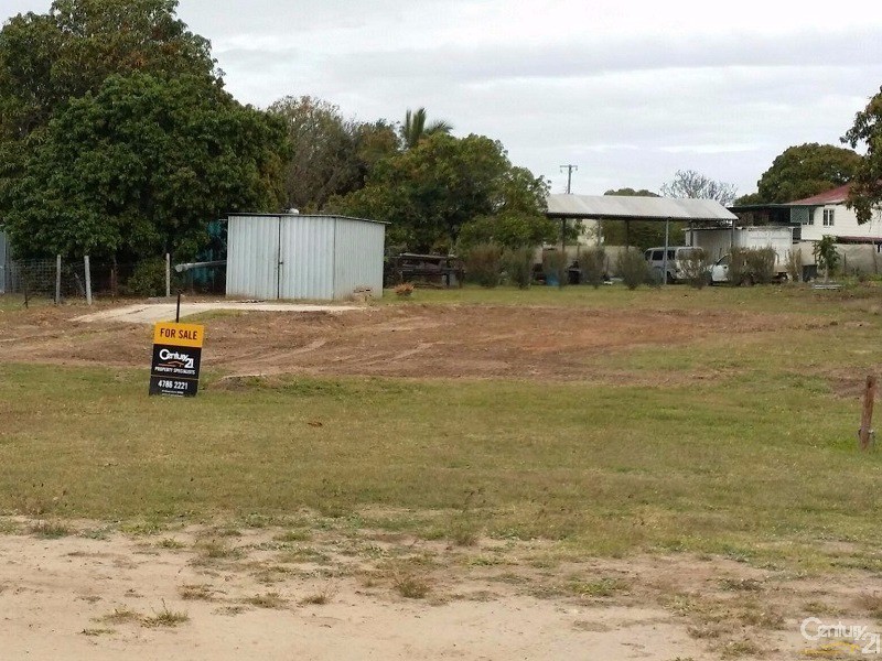 16 Flinders Street, Collinsville QLD 4804