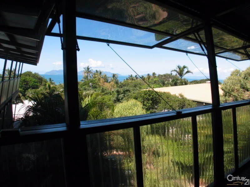 11 Banyan Drive, Bowen QLD 4805