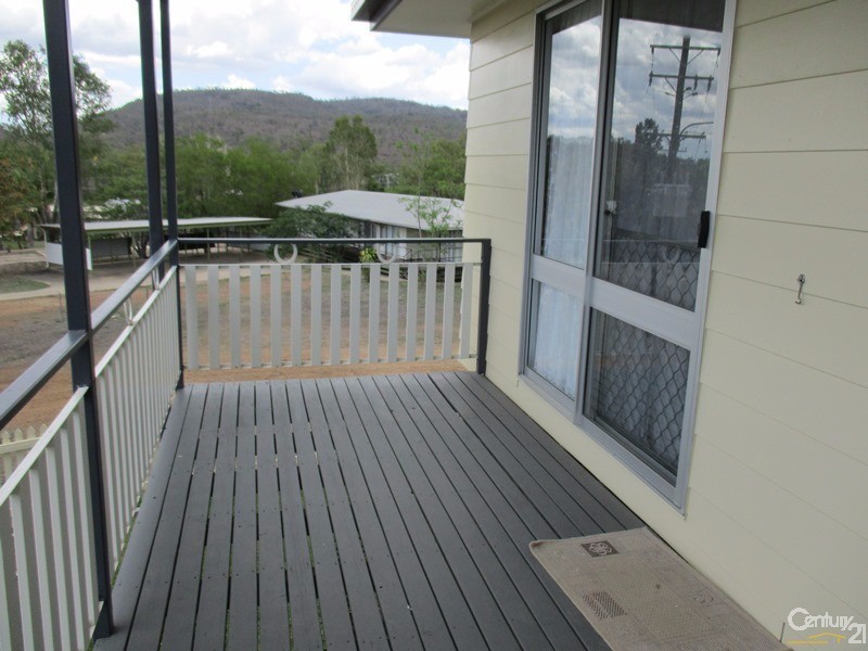 11 Miller Street, Collinsville QLD 4804