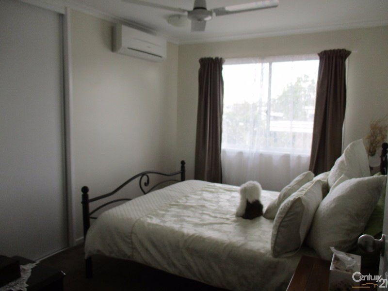 11 Miller Street, Collinsville QLD 4804