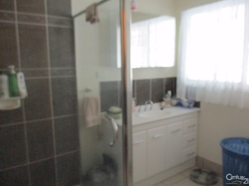 11 Miller Street, Collinsville QLD 4804