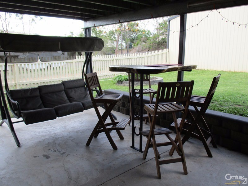 11 Miller Street, Collinsville QLD 4804