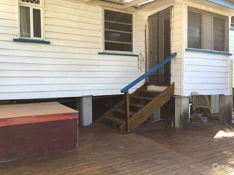 32 Field Street, Bowen QLD 4805