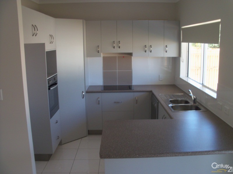 10 Pacific Drive, Bowen QLD 4805