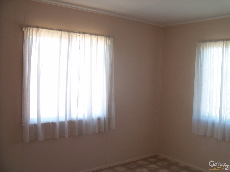 14 Rodney Street, Bowen QLD 4805