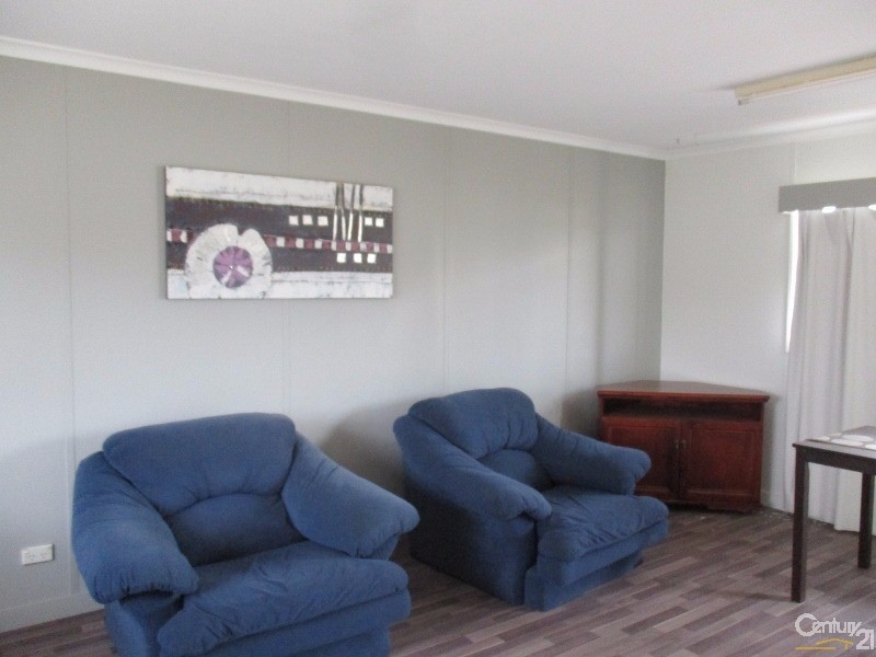 7 Redhill Road, Collinsville QLD 4804