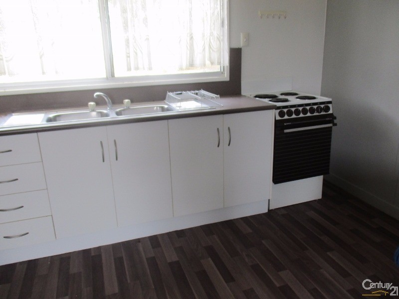 7 Redhill Road, Collinsville QLD 4804