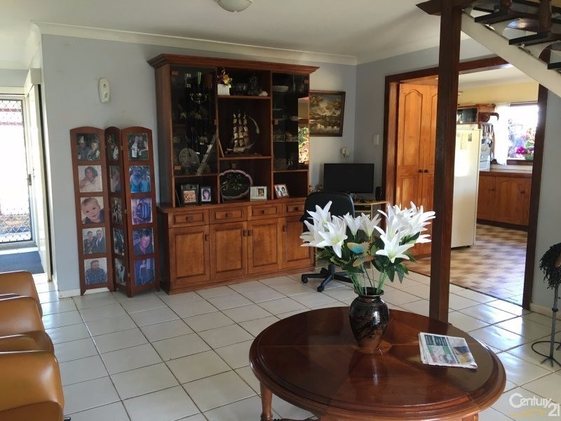 54 Avoca Road, Bowen QLD 4805