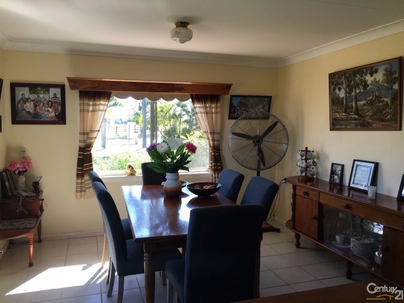 54 Avoca Road, Bowen QLD 4805