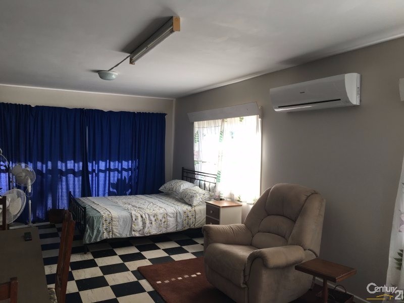 54 Avoca Road, Bowen QLD 4805