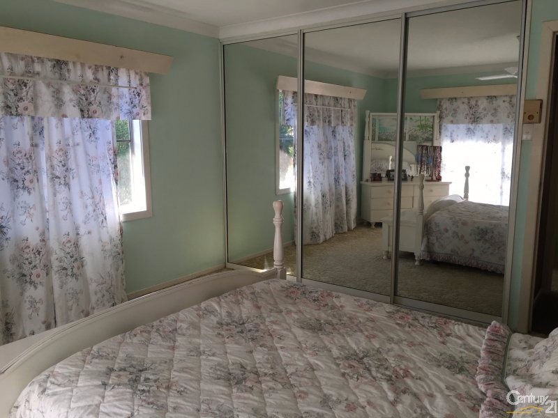 54 Avoca Road, Bowen QLD 4805