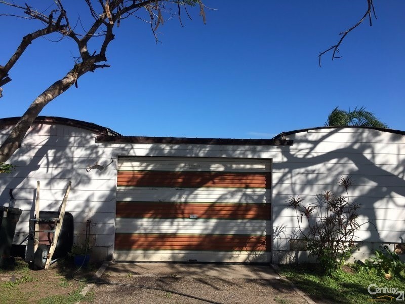 54 Avoca Road, Bowen QLD 4805