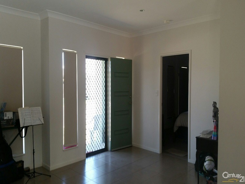 8 Eighth Close, Bowen QLD 4805