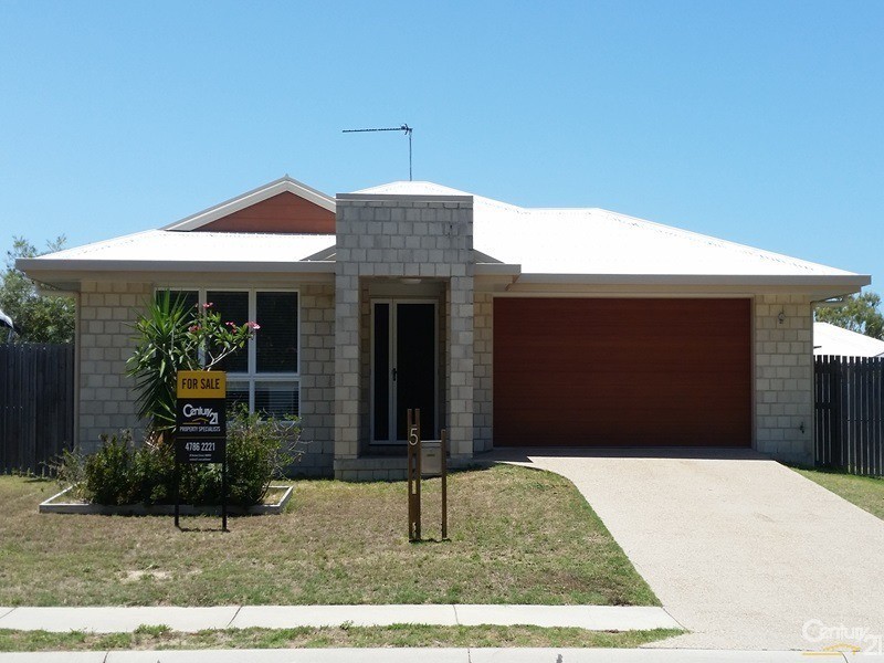 5 Crofton Street, Bowen QLD 4805