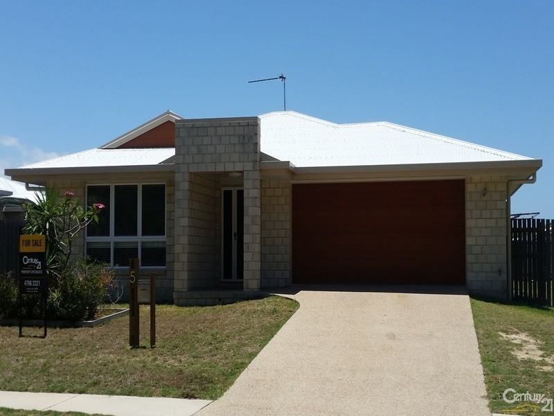 5 Crofton Street, Bowen QLD 4805