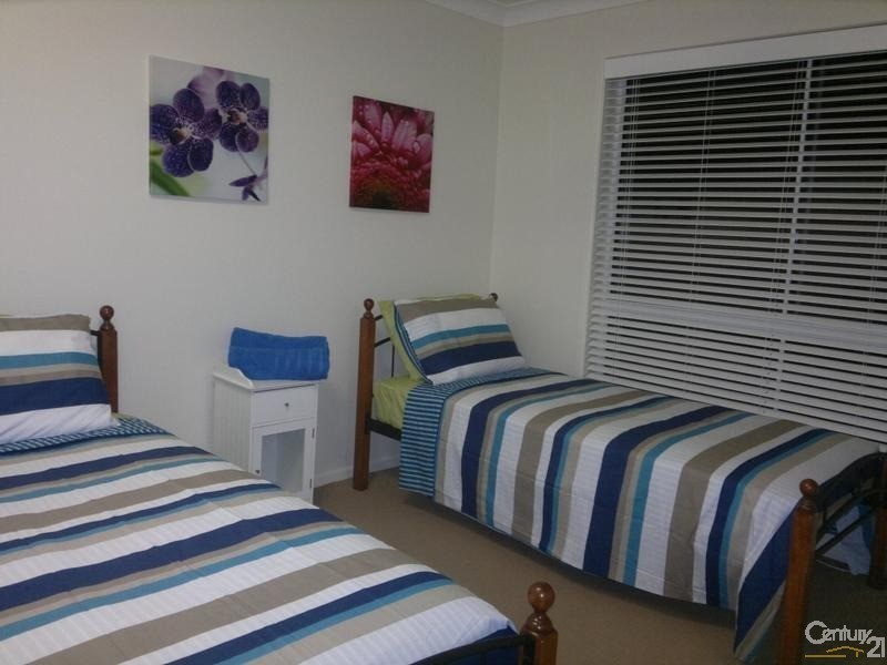 5 Crofton Street, Bowen QLD 4805
