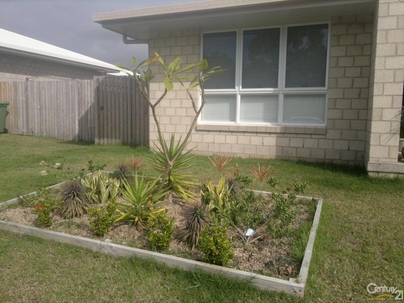 5 Crofton Street, Bowen QLD 4805