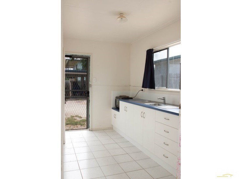 1/1 Casuarina Street, Bowen QLD 4805