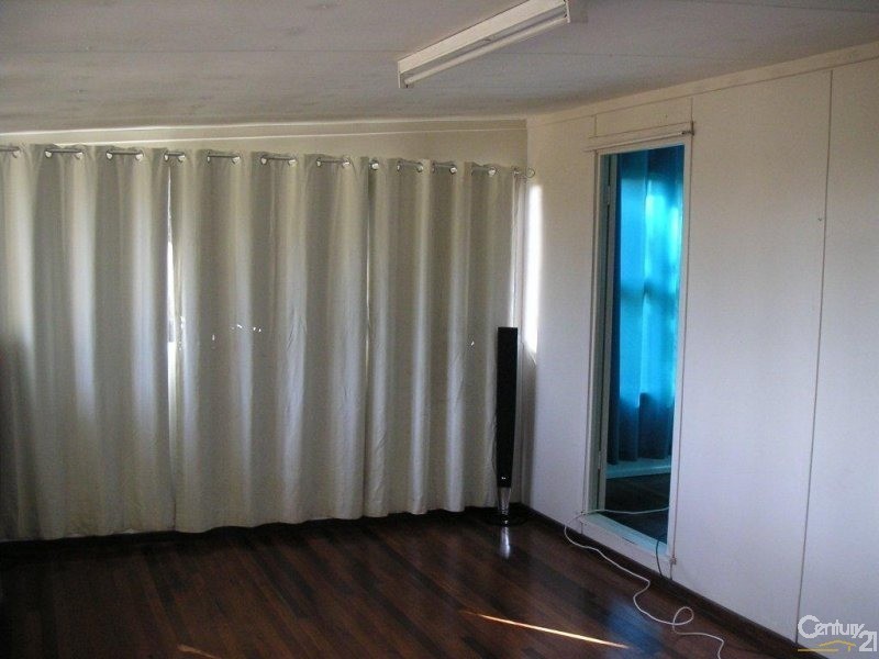 1 Murray Avenue, Bowen QLD 4805