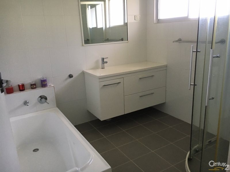 96 Gregory Street, Bowen QLD 4805