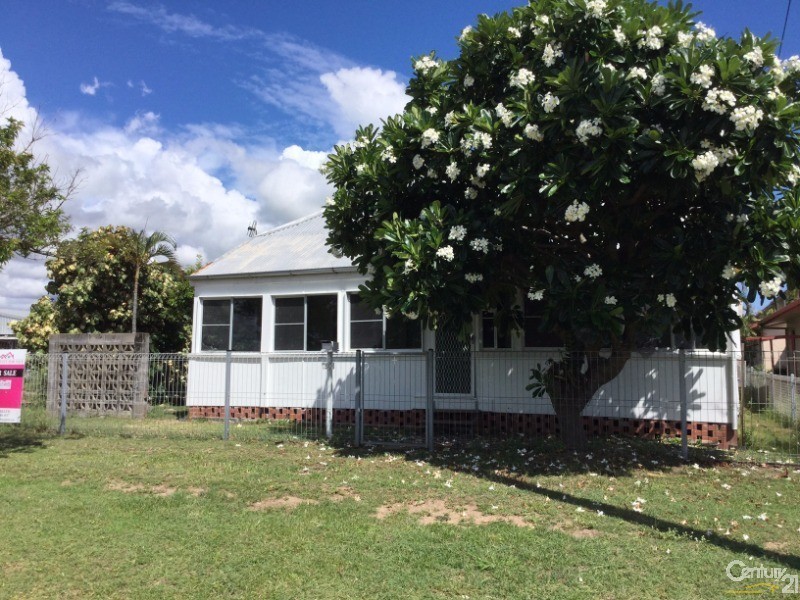 80 Powell Street, Bowen QLD 4805