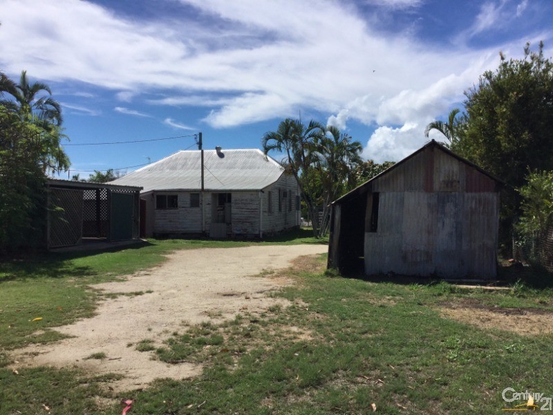 80 Powell Street, Bowen QLD 4805