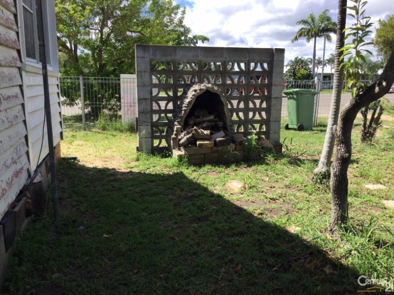 80 Powell Street, Bowen QLD 4805