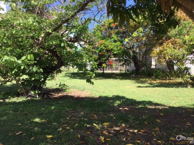 80 Powell Street, Bowen QLD 4805