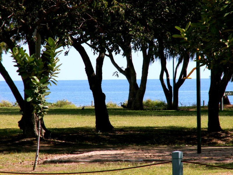 2 87a Horseshoe Bay Road, Bowen QLD 4805