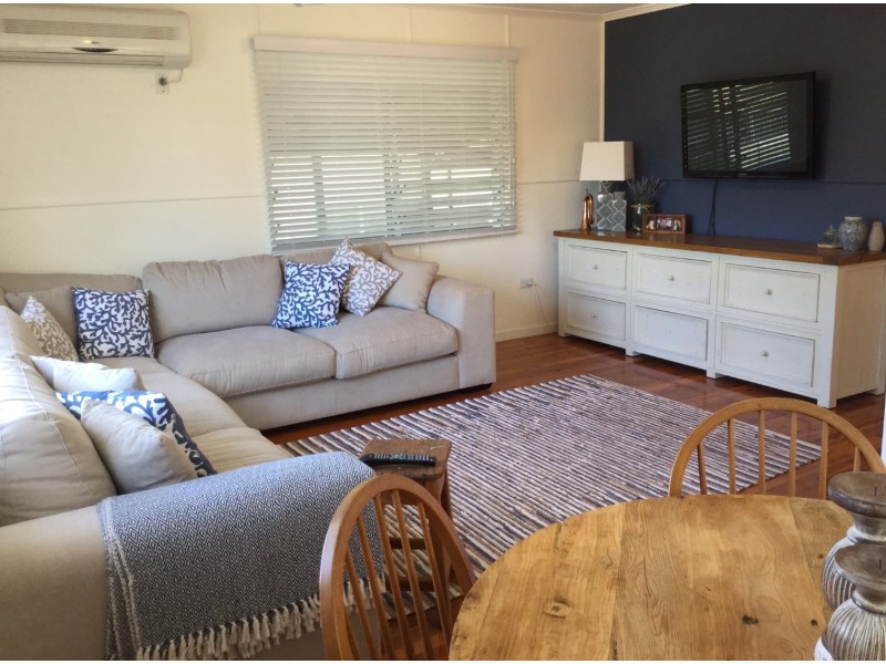 1 Gralton Street, Collinsville QLD 4804
