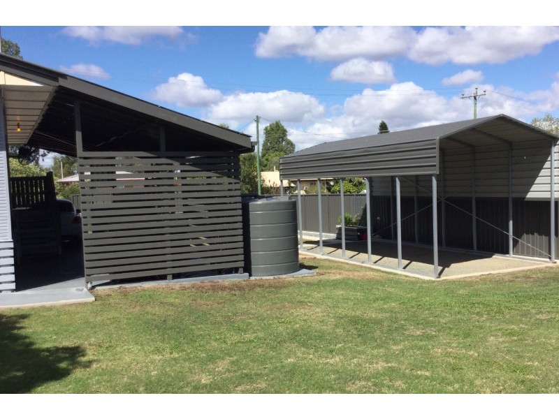 1 Gralton Street, Collinsville QLD 4804