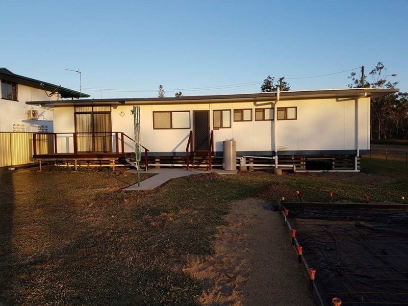 60 Ninth Avenue, Scottville QLD 4804