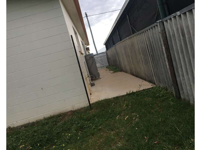 48 Creek Street, Bowen QLD 4805