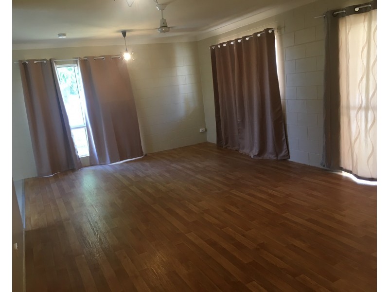 48 Creek Street, Bowen QLD 4805