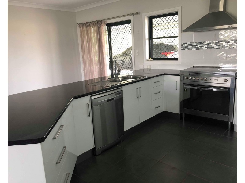 19 Shrubsole Street, Collinsville QLD 4804