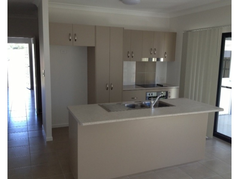 18 Pacific Drive, Bowen QLD 4805