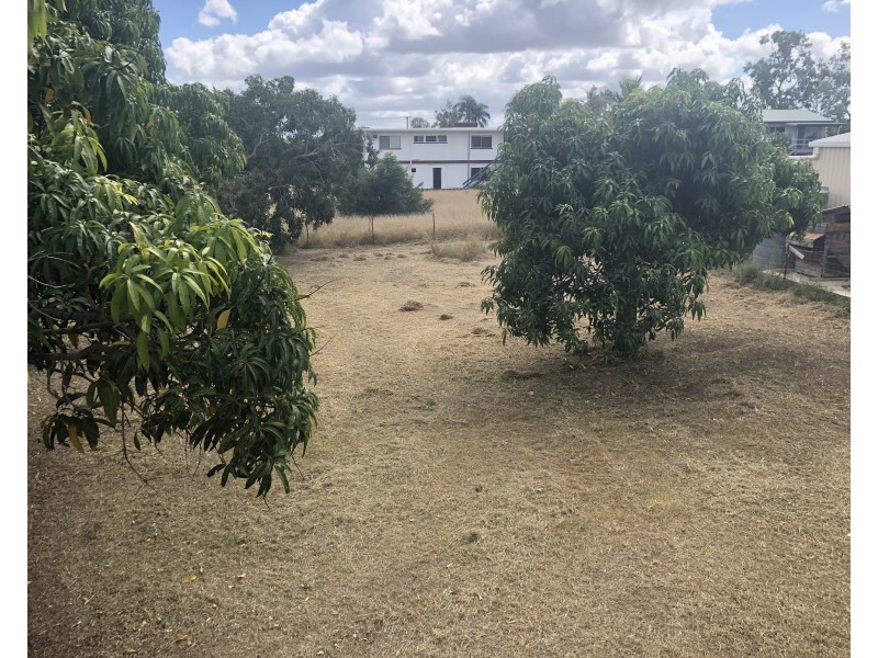56 Eleventh Avenue, Scottville QLD 4804