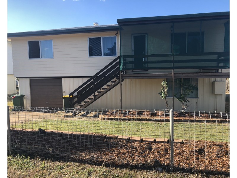 15 Petersen Street, Collinsville QLD 4804