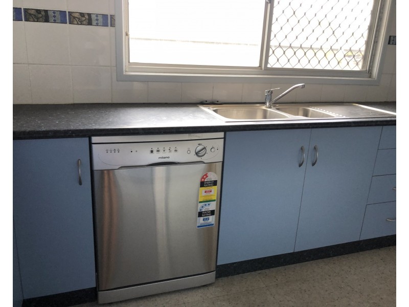 15 Petersen Street, Collinsville QLD 4804