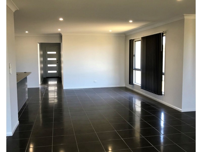 13 Duke Street, Bowen QLD 4805