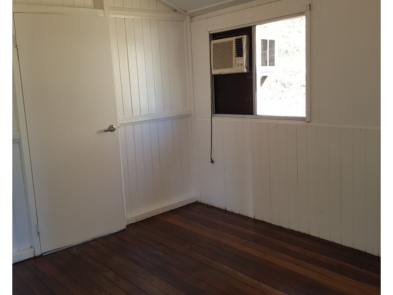 2/22 Stanley Street, Collinsville QLD 4804