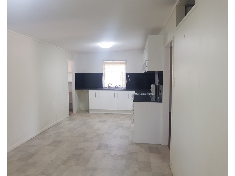 23 Seventh Avenue, Scottville QLD 4804