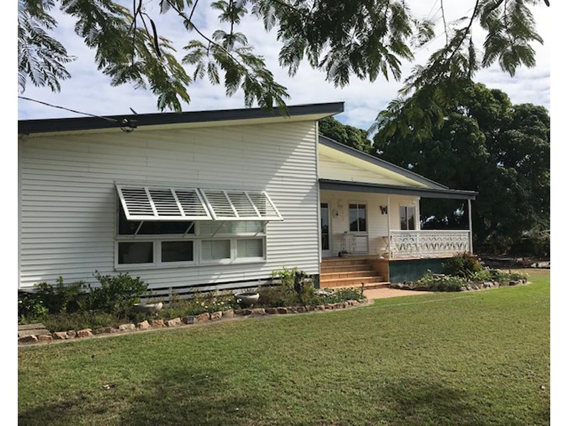 169 Mount Nutt, Bowen QLD 4805