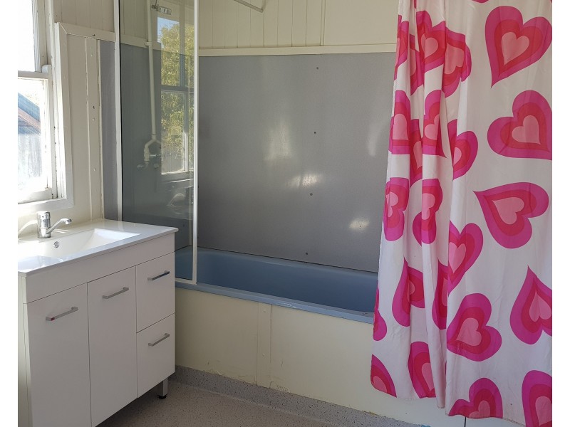 1/22 Stanley Street, Collinsville QLD 4804