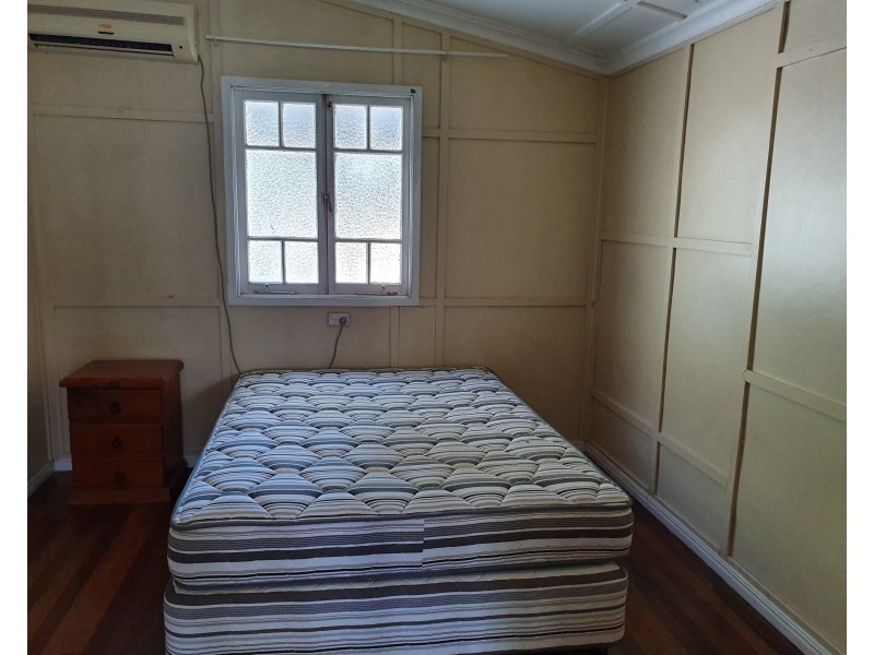 1 Pelican Street, Collinsville QLD 4804