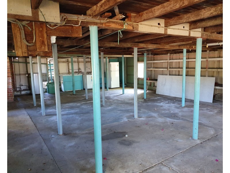 1 Pelican Street, Collinsville QLD 4804