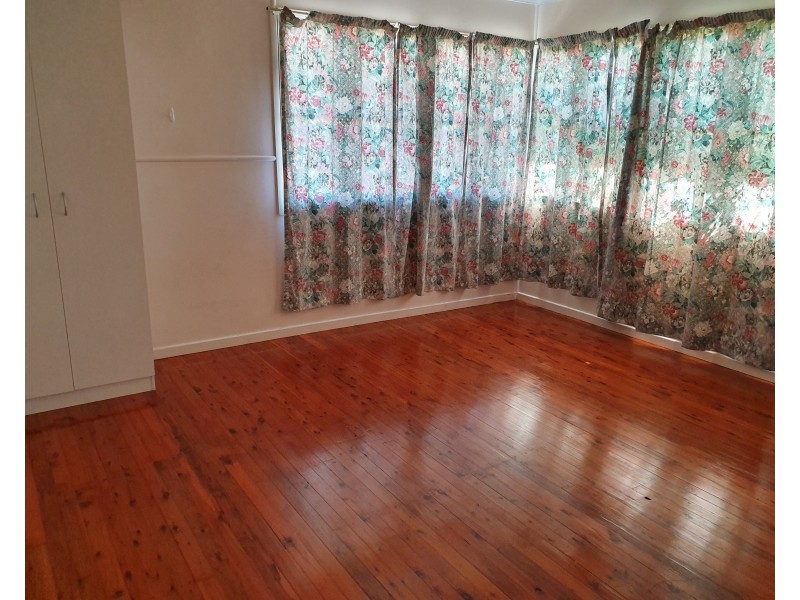 5 Murphy Street, Collinsville QLD 4804