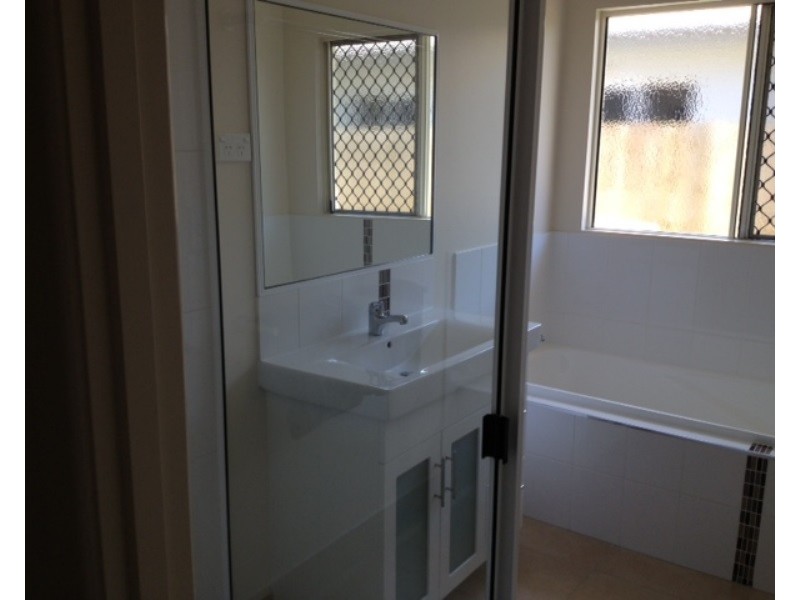 2 Second Close, Bowen QLD 4805