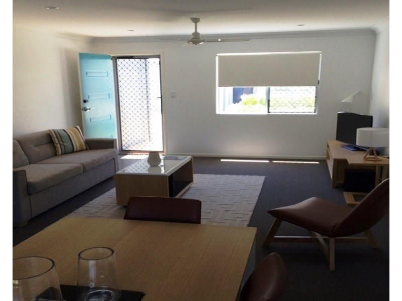 2/6 Brisbane, Bowen QLD 4805