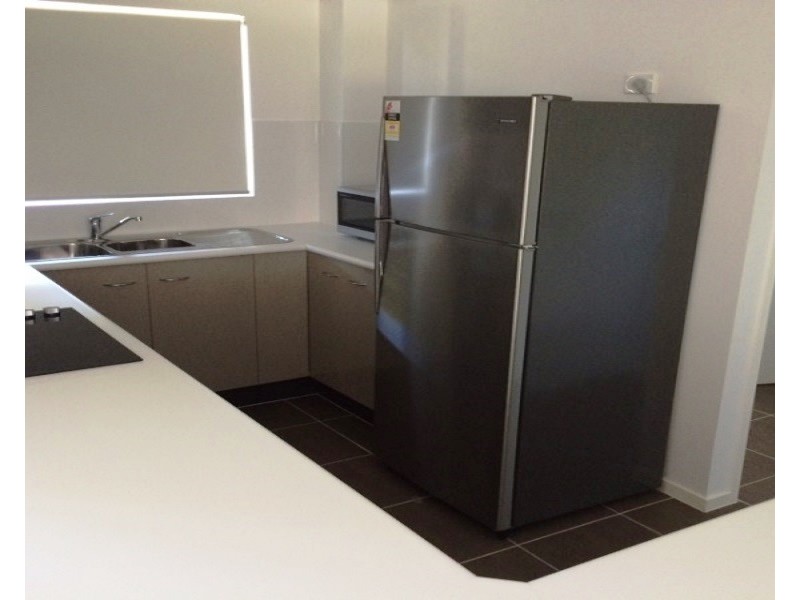 2/6 Brisbane, Bowen QLD 4805